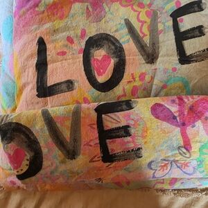 Natural Life Colorful "Love" Sheet Set